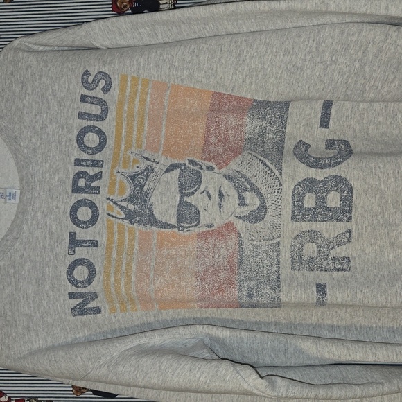 NOTORIOUS RBG LARGE SWEATSHIRT - Picture 2 of 7
